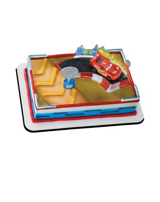 Lightning McQueen Cars Cake
